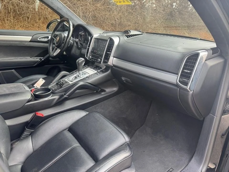 2018 Porsche 958 Cayenne GTS - Image 9 of 18