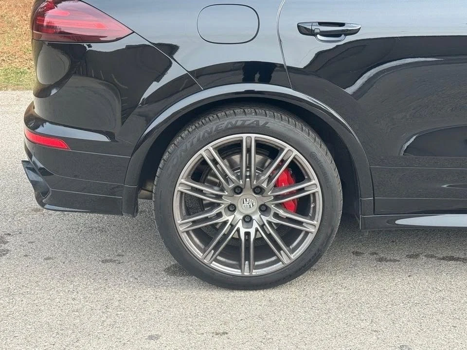 2018 Porsche 958 Cayenne GTS - Image 6 of 18
