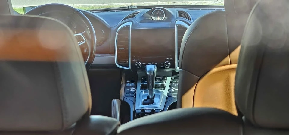 2018 Porsche 9Y0/9Y3 Cayenne GTS - Image 3 of 9