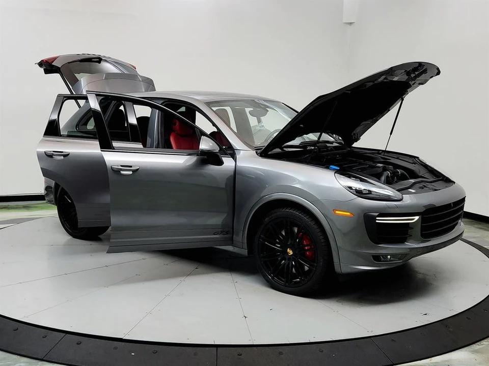 2018 Porsche 958 Cayenne GTS - Image 10 of 12