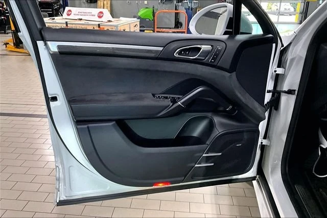 2018 Porsche 958 Cayenne GTS - Image 4 of 20