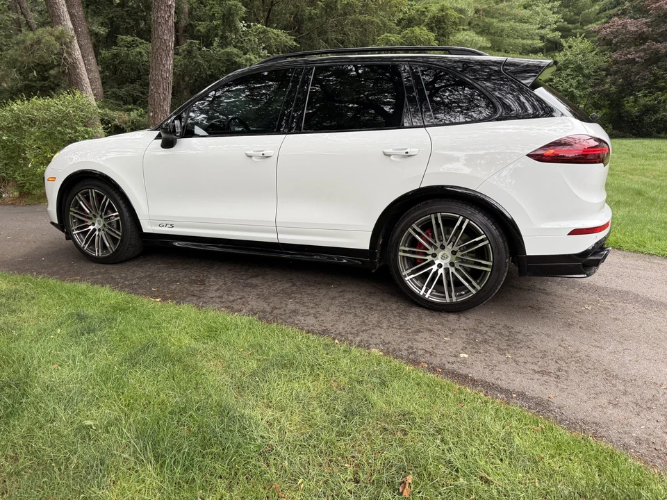 2018 Porsche 958 Cayenne GTS - Image 10 of 31