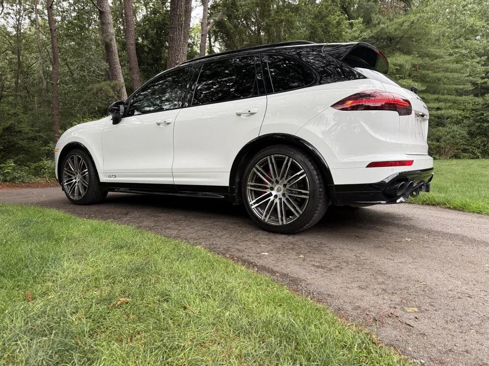 2018 Porsche 958 Cayenne GTS - Image 12 of 31