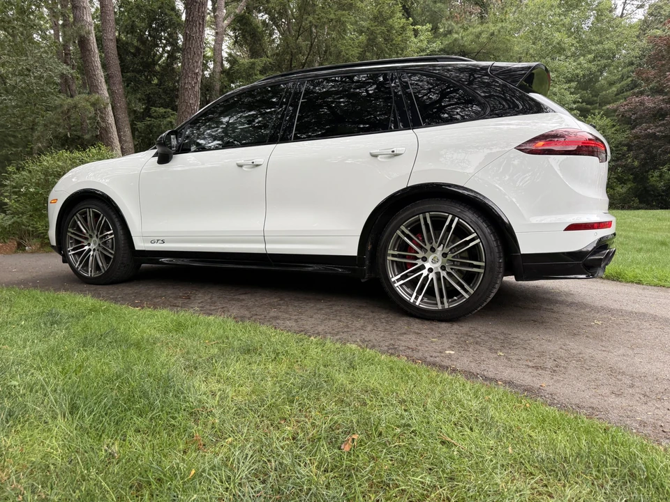 2018 Porsche 958 Cayenne GTS - Image 11 of 31