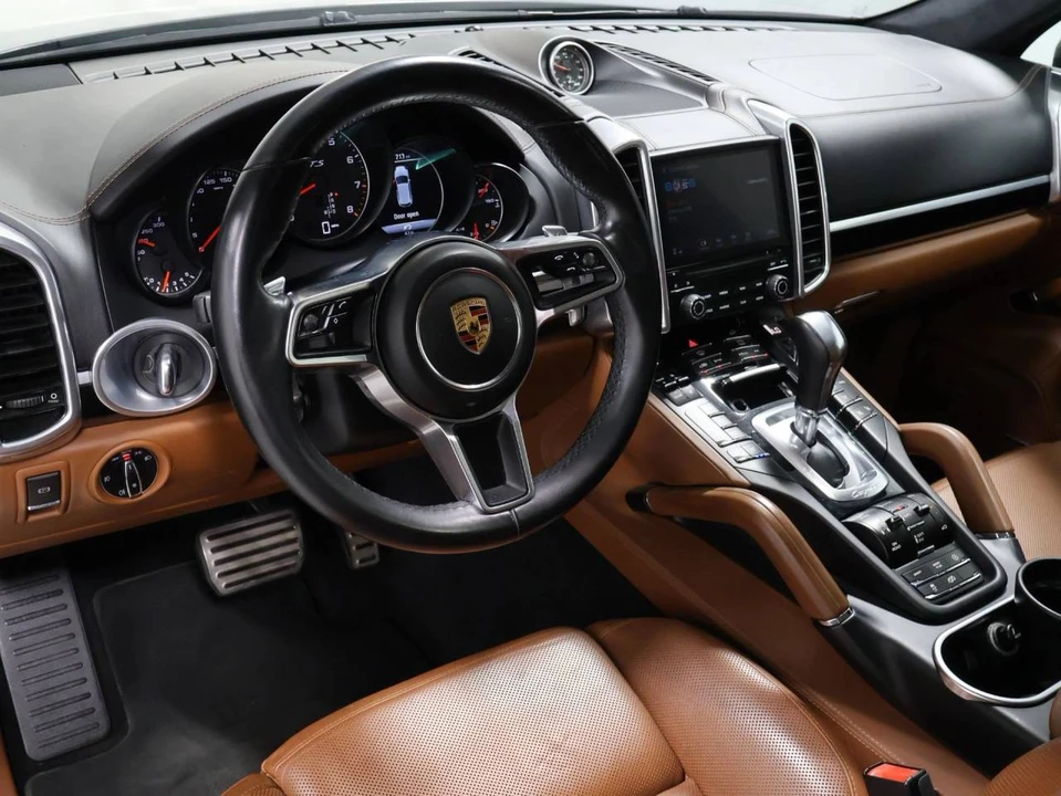 2018 Porsche 958 Cayenne GTS - Image 4 of 5