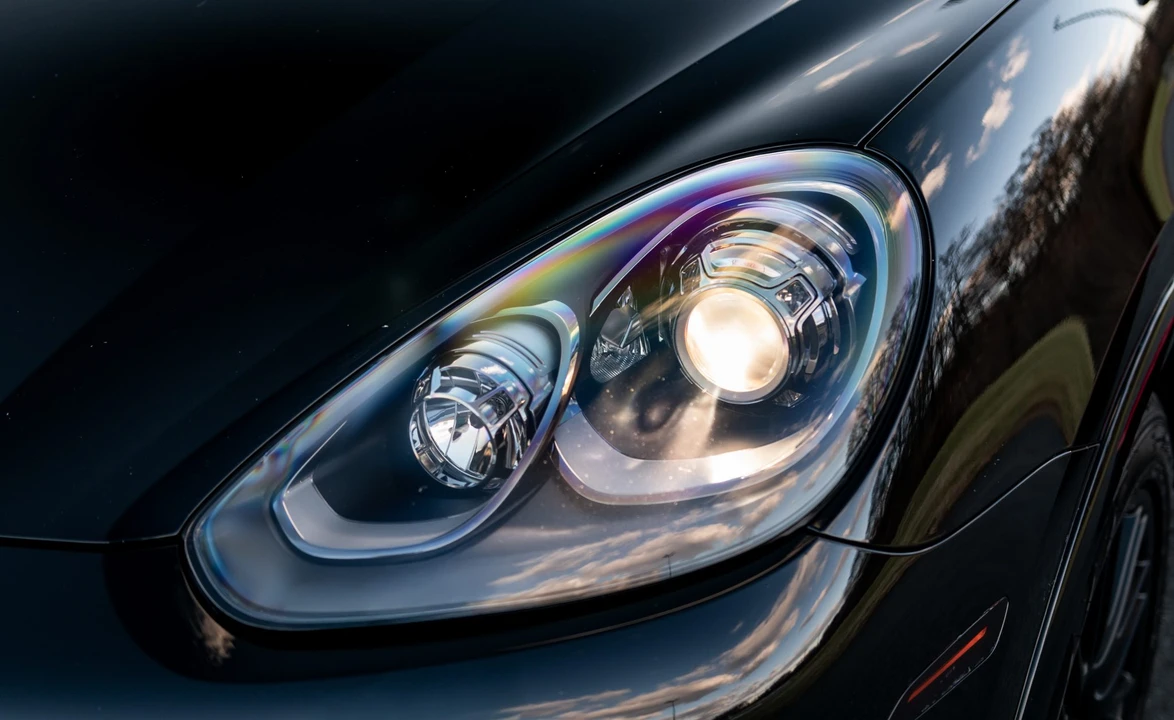 2018 Porsche 958 Cayenne GTS - Image 24 of 31