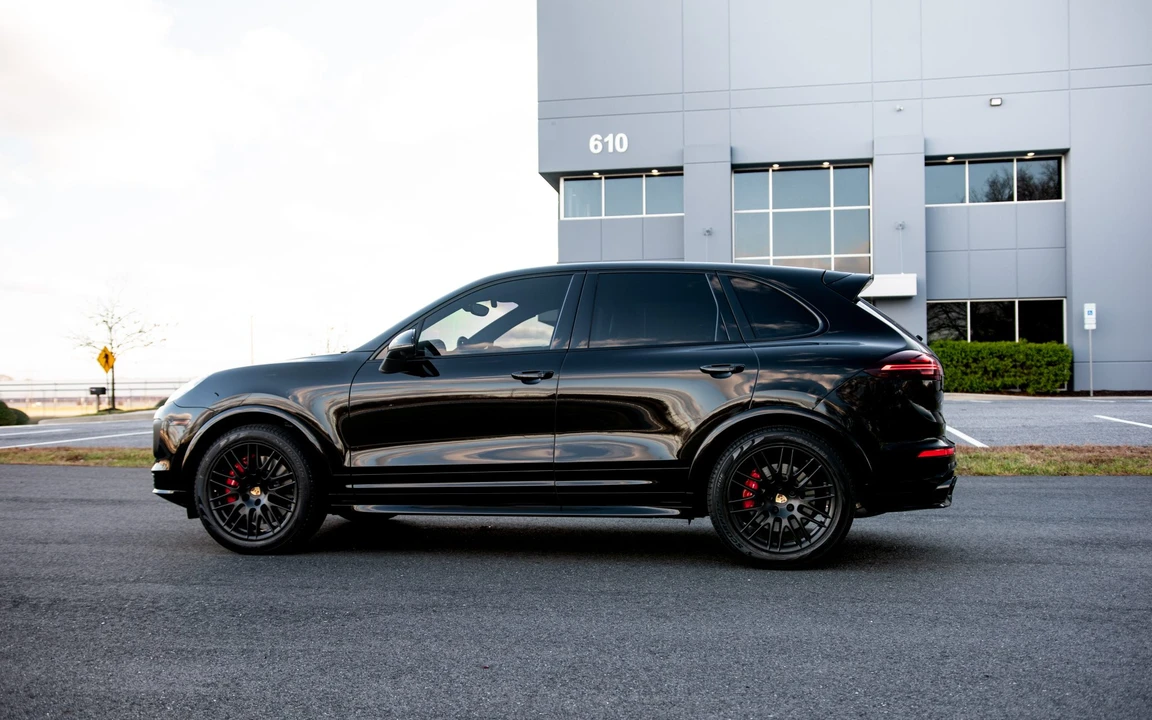 2018 Porsche 958 Cayenne GTS - Image 8 of 31