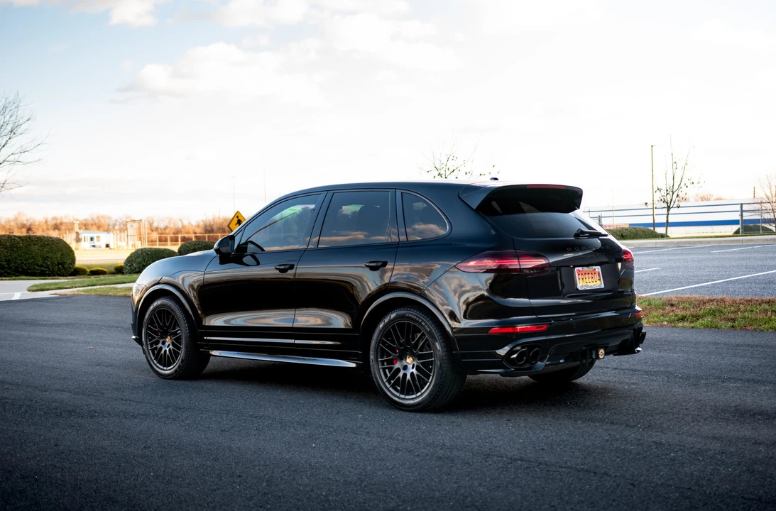 2018 Porsche 958 Cayenne GTS - Image 9 of 31