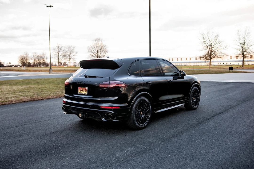 2018 Porsche 958 Cayenne GTS - Image 10 of 31