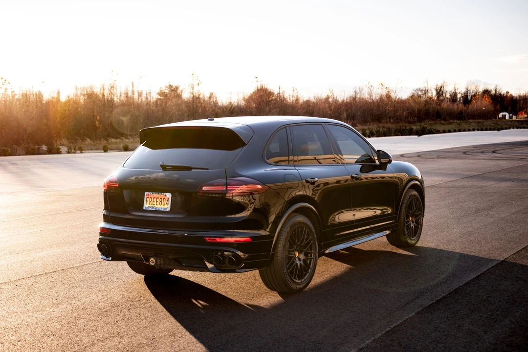 2018 Porsche 958 Cayenne GTS - Image 17 of 31