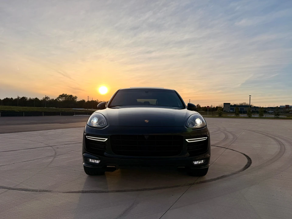 2018 Porsche 958 Cayenne GTS - Image 8 of 31