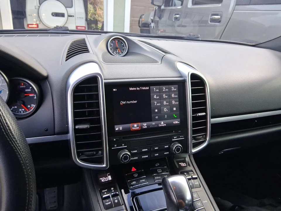 2018 Porsche 958 Cayenne - Image 2 of 8