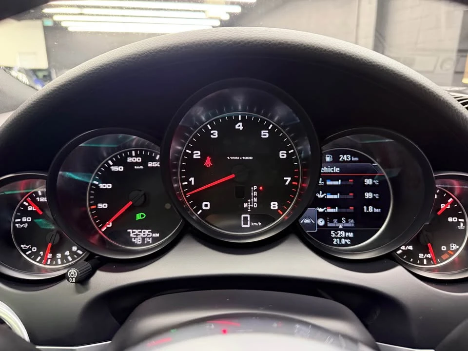 2018 Porsche 958 Cayenne - Image 9 of 19