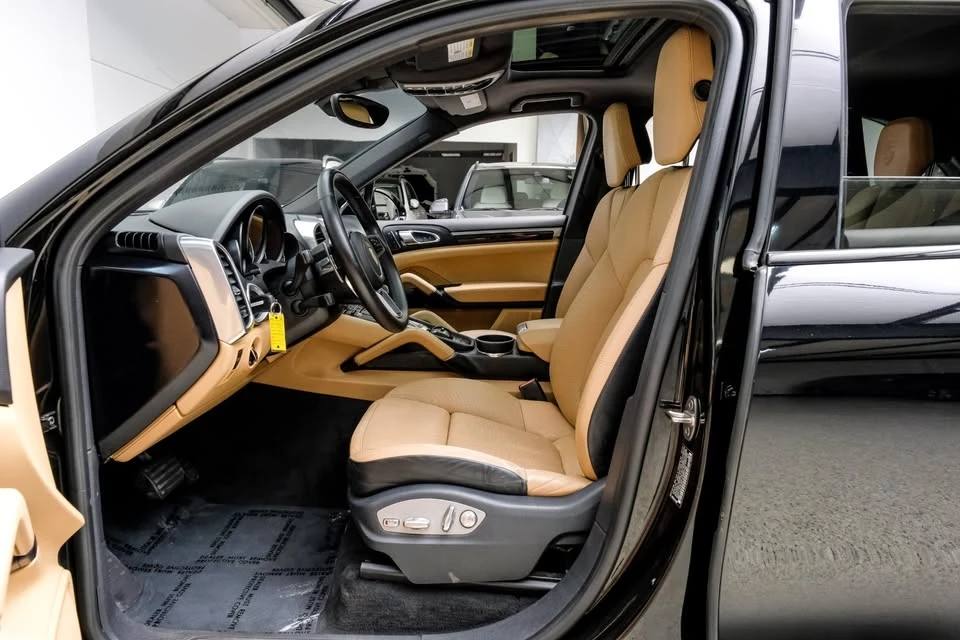 2018 Porsche 958 Cayenne - Image 5 of 19