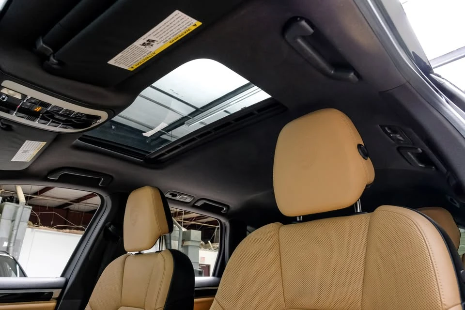 2018 Porsche 958 Cayenne - Image 6 of 19