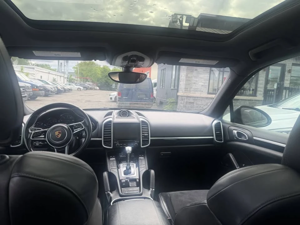 2018 Porsche 958 Cayenne - Image 9 of 20