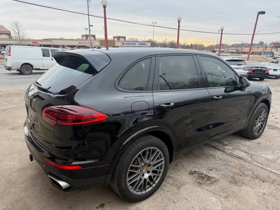 2018 Porsche 958 Cayenne - Image 5 of 17