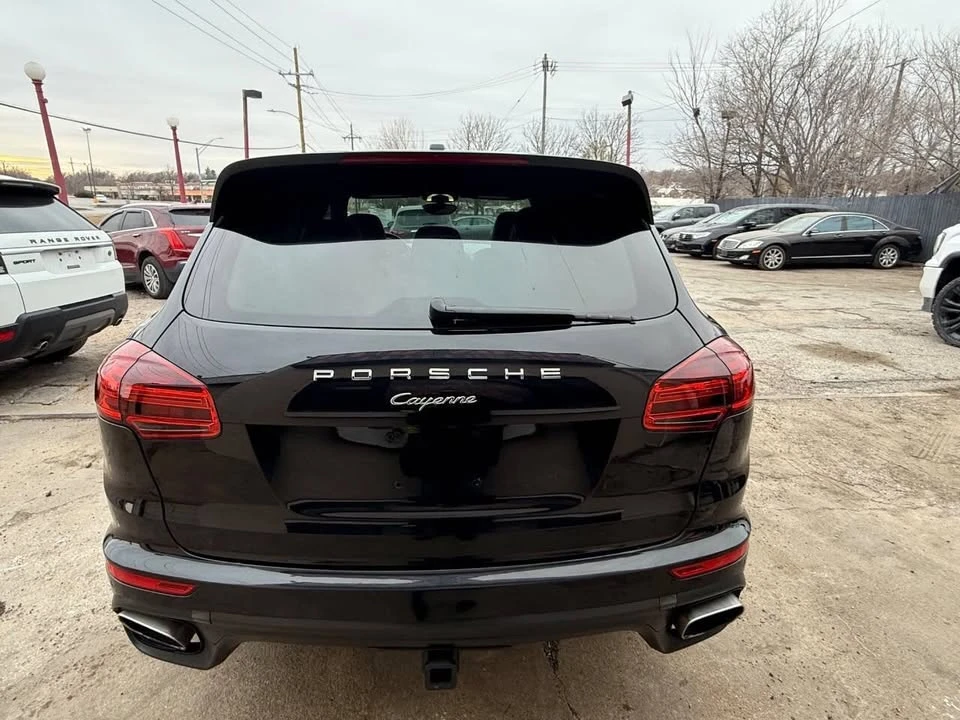 2018 Porsche 958 Cayenne - Image 6 of 17