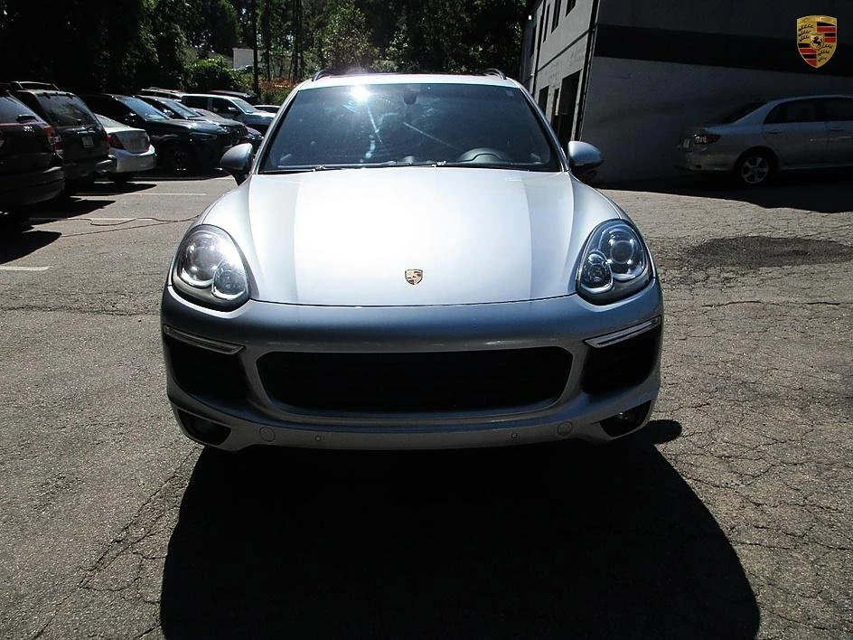 2018 Porsche 958 Cayenne - Image 8 of 20