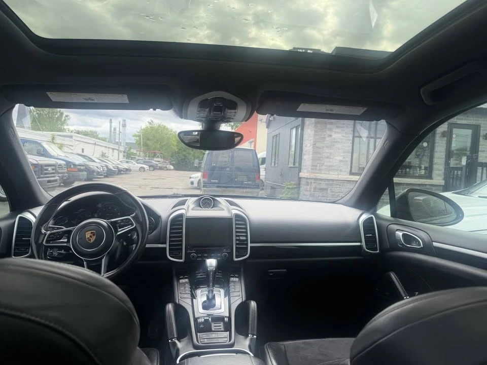 2018 Porsche 958 Cayenne - Image 11 of 20