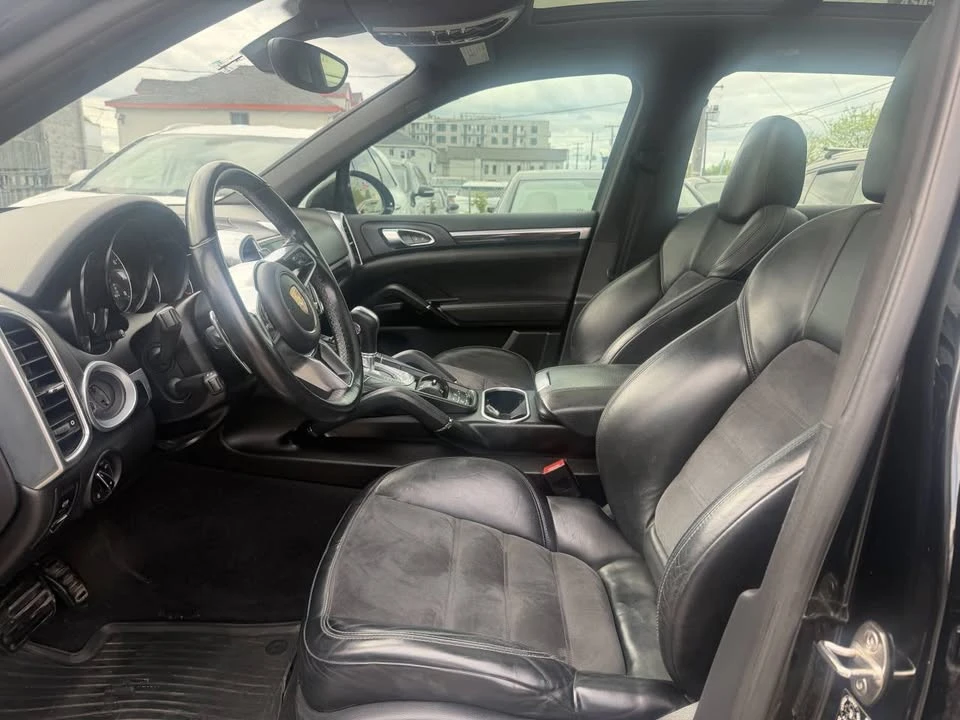 2018 Porsche 958 Cayenne - Image 16 of 20