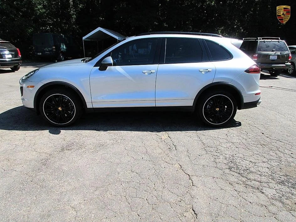 2018 Porsche 958 Cayenne - Image 2 of 20