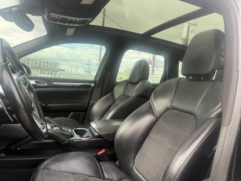 2018 Porsche 958 Cayenne - Image 13 of 20