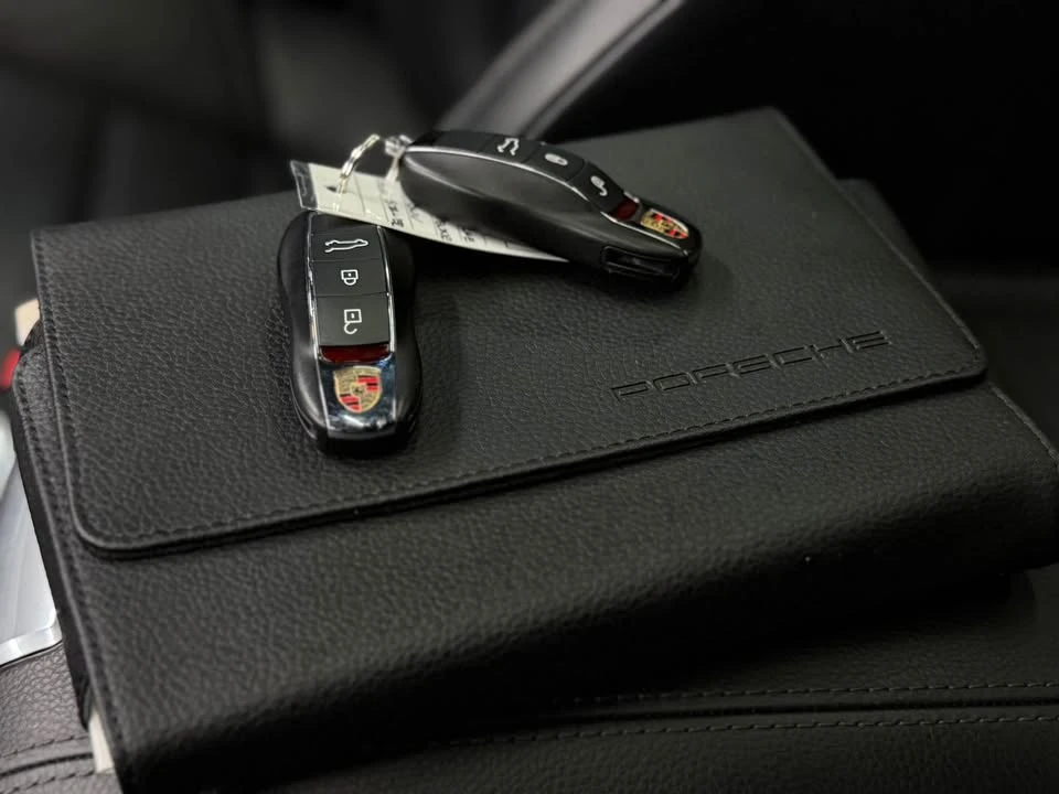 2018 Porsche 958 Cayenne - Image 13 of 19