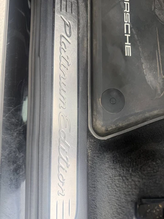 2018 Porsche 958 Cayenne - Image 12 of 20