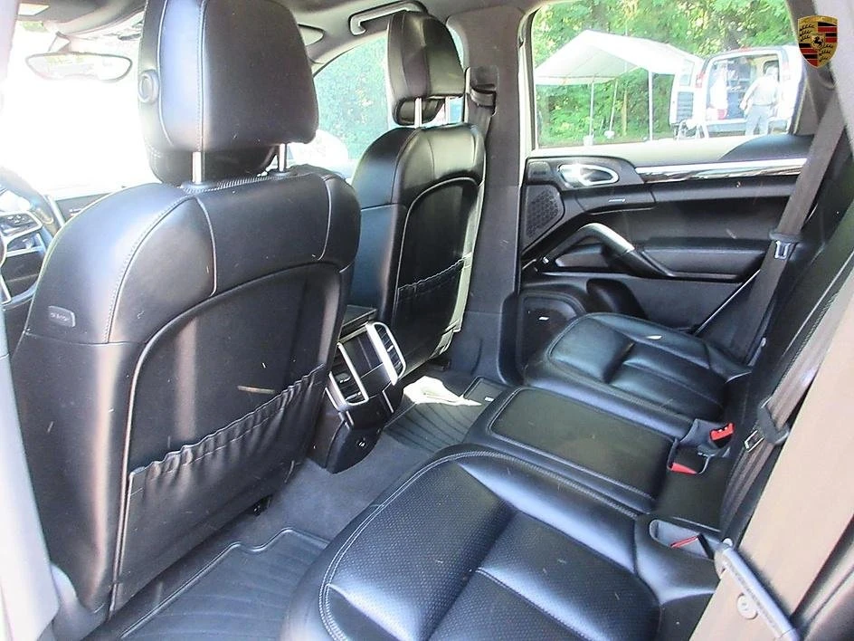 2018 Porsche 958 Cayenne - Image 17 of 20