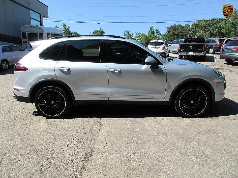 2018 Porsche 958 Cayenne - Image 6 of 20