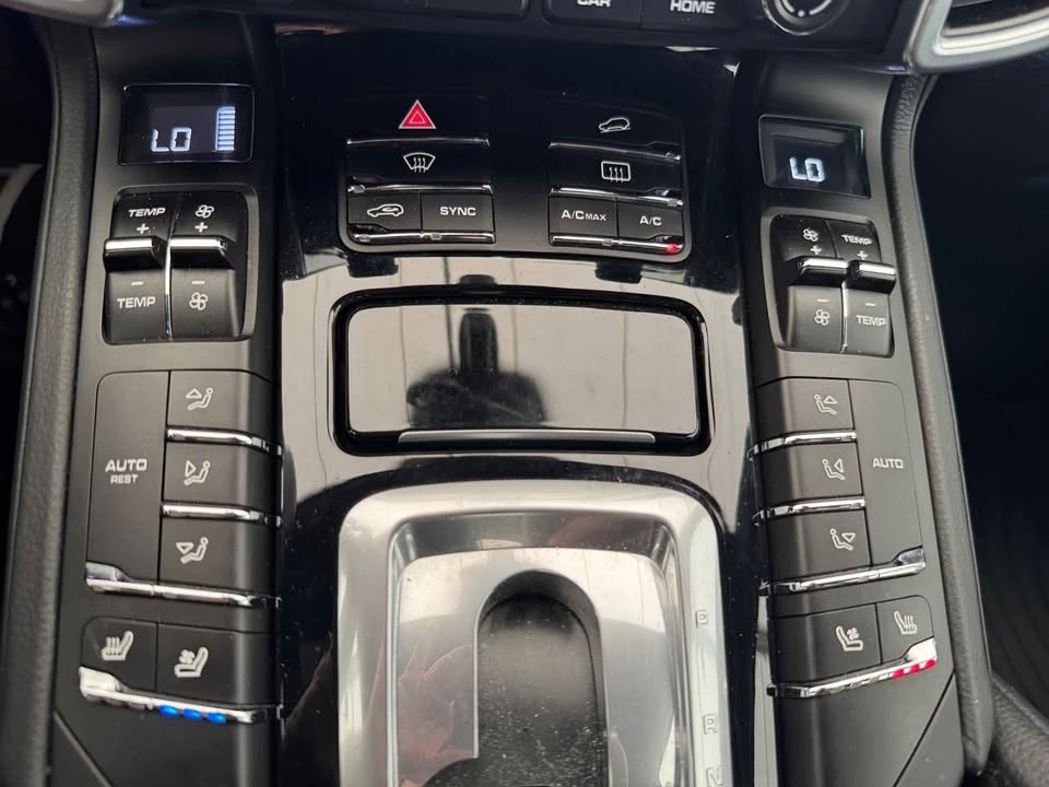 2018 Porsche 958 Cayenne - Image 18 of 20