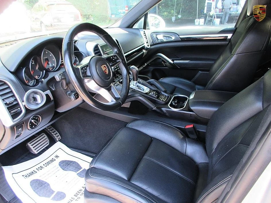 2018 Porsche 958 Cayenne - Image 12 of 20