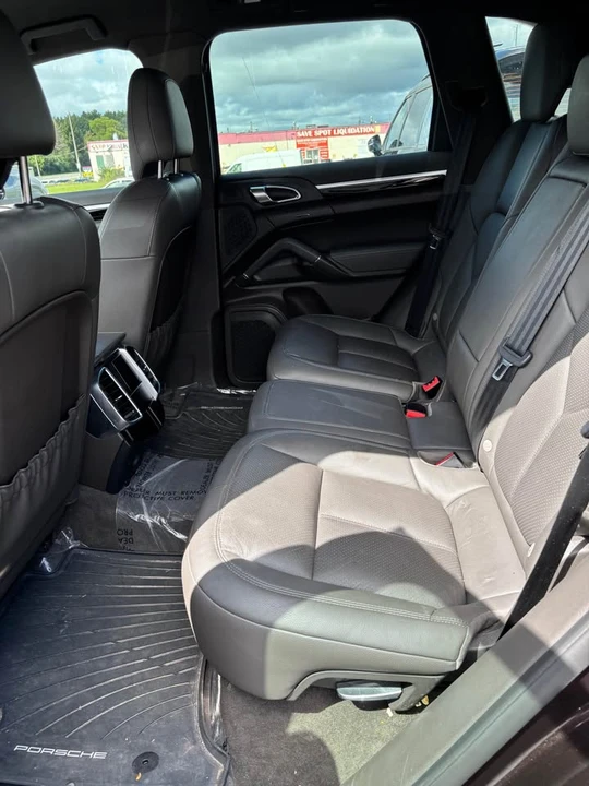 2018 Porsche 958 Cayenne - Image 8 of 15