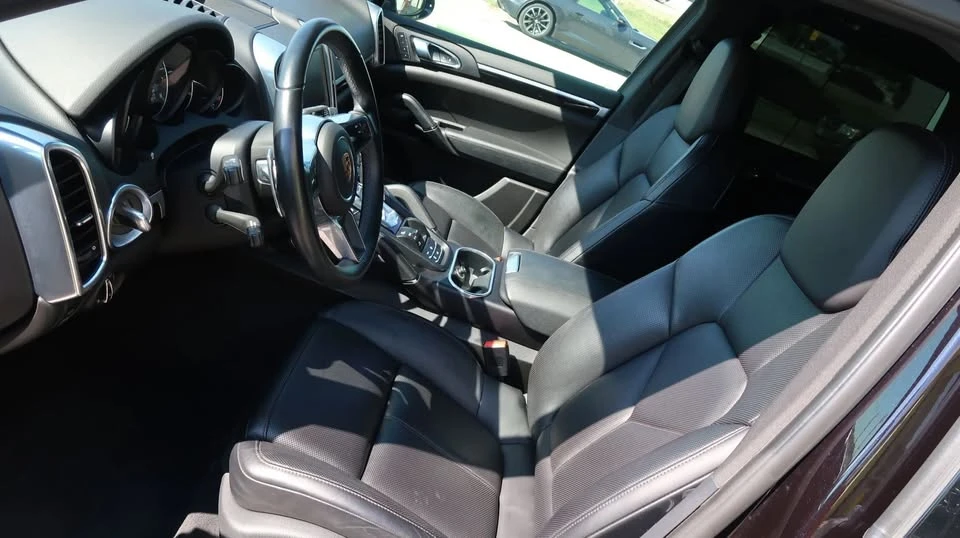 2018 Porsche 958 Cayenne - Image 17 of 20