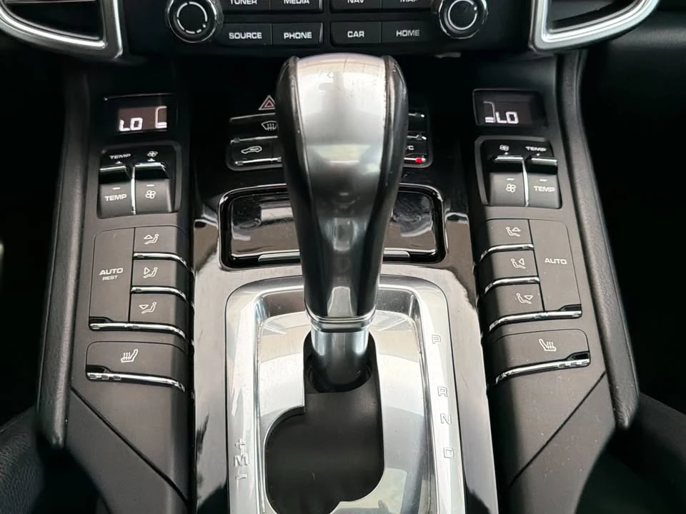 2018 Porsche 958 Cayenne - Image 18 of 20