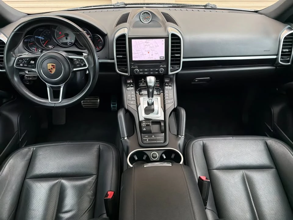 2018 Porsche 958 Cayenne - Image 16 of 20