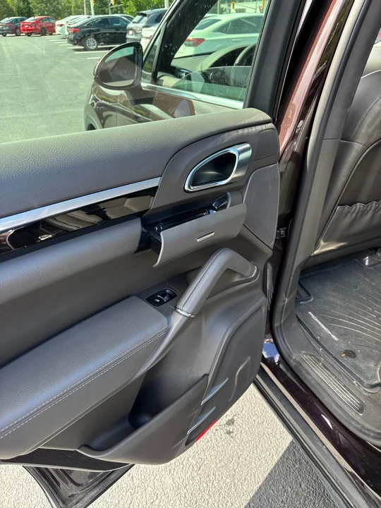 2018 Porsche 958 Cayenne - Image 7 of 15