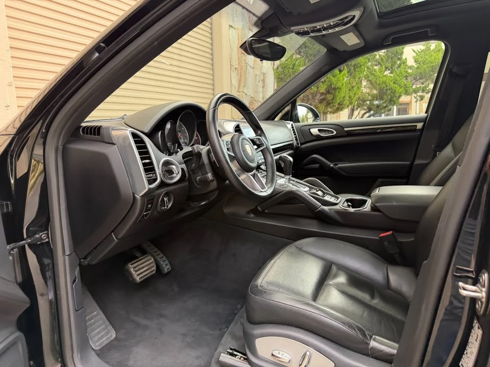 2018 Porsche 958 Cayenne - Image 9 of 20