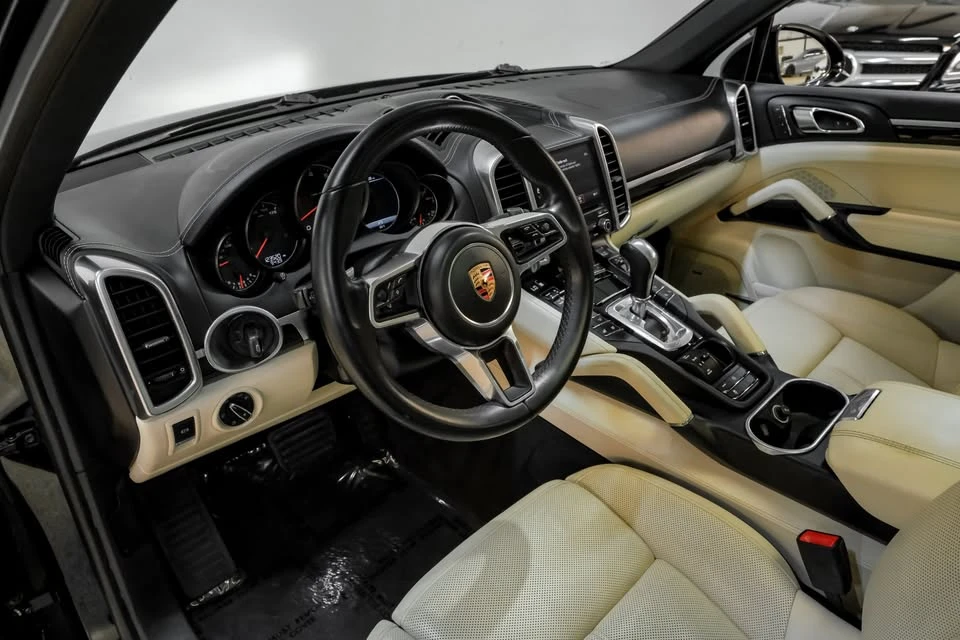 2018 Porsche 958 Cayenne - Image 3 of 19