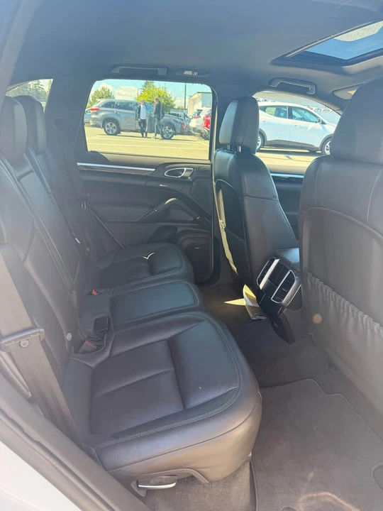 2018 Porsche 958 Cayenne - Image 7 of 13