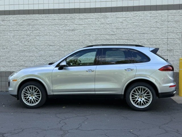 2018 Porsche 958 Cayenne - Image 13 of 20