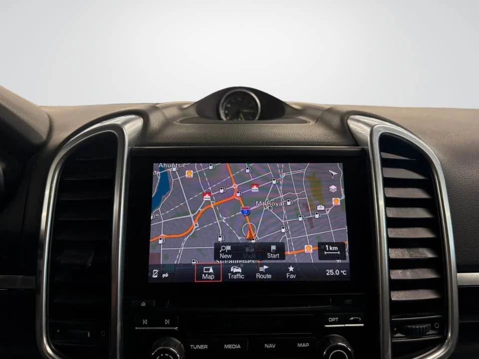 2018 Porsche 958 Cayenne - Image 16 of 19