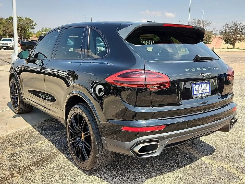 2018 Porsche 958 Cayenne - Image 2 of 12