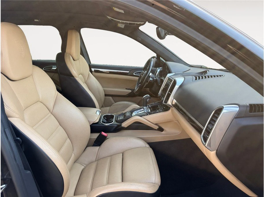 2018 Porsche 958 Cayenne - Image 15 of 20