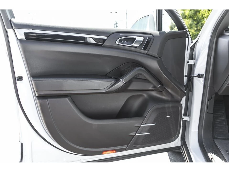 2018 Porsche 958 Cayenne - Image 15 of 20
