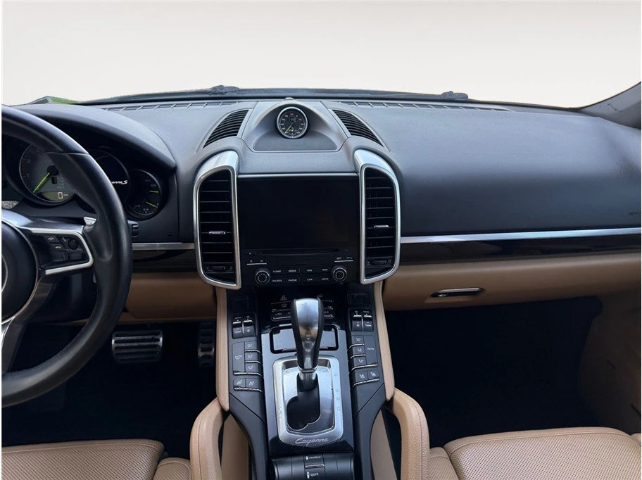 2018 Porsche 958 Cayenne - Image 11 of 20