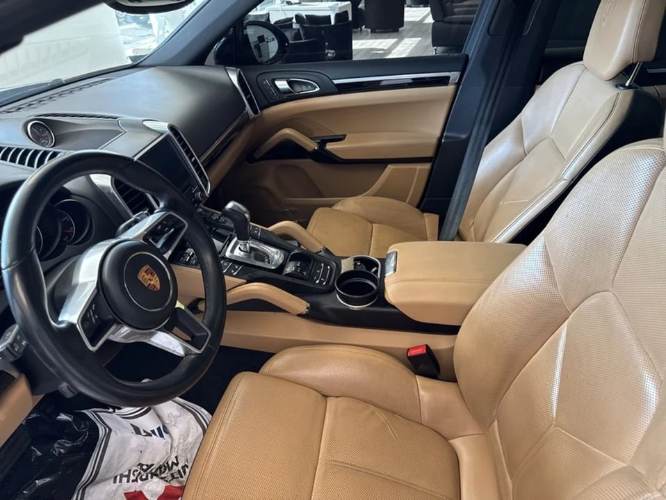 2018 Porsche 958 Cayenne - Image 14 of 20