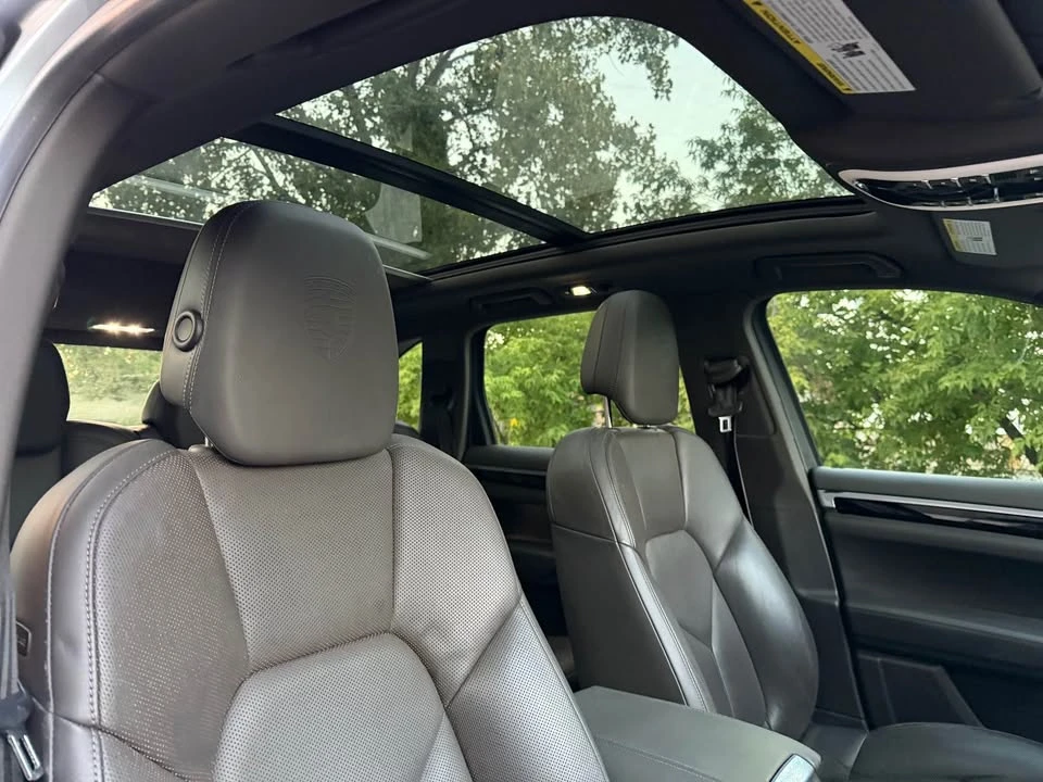 2018 Porsche 958 Cayenne - Image 10 of 18