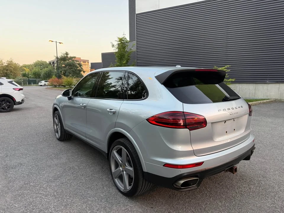 2018 Porsche 958 Cayenne - Image 6 of 18